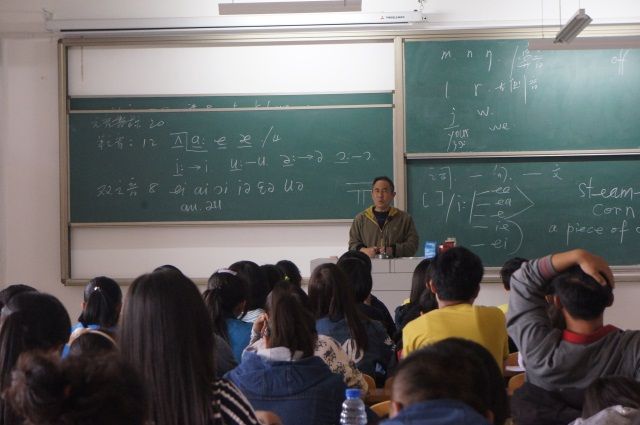 教学相长 为梦导航——外语系第十四期“学长计划”之教师导航