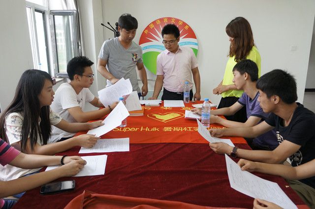 【暑期社会实践】向污染宣战 争做环保先锋——记外语系暑期社会实践出征仪式(二)