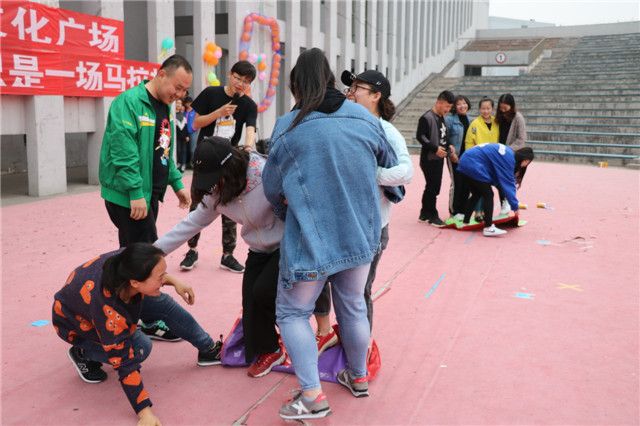 人生各自精彩 关键在于抉择 ——第70期乌马河周末文化广场之人生不只是一场马拉松